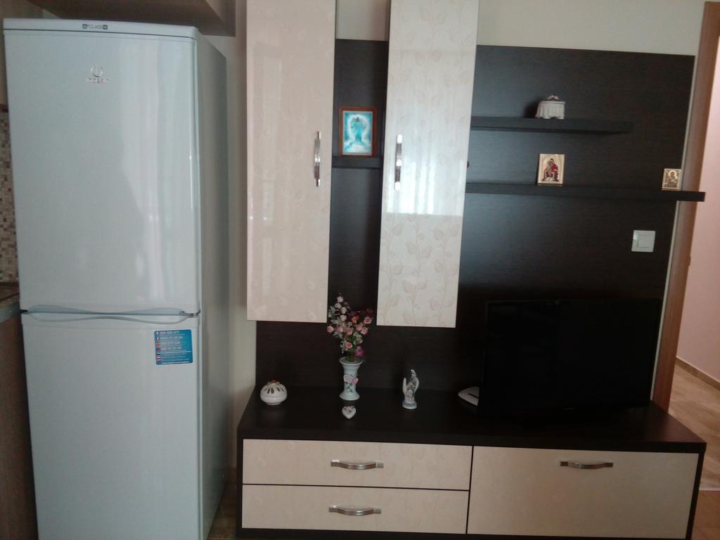 Apartment Tanita Pomorie Exterior photo